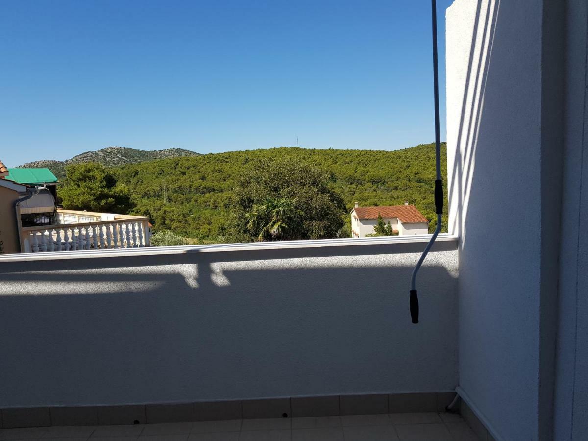 Holiday House "Villa Flora" Šibenik Eksteriør bilde